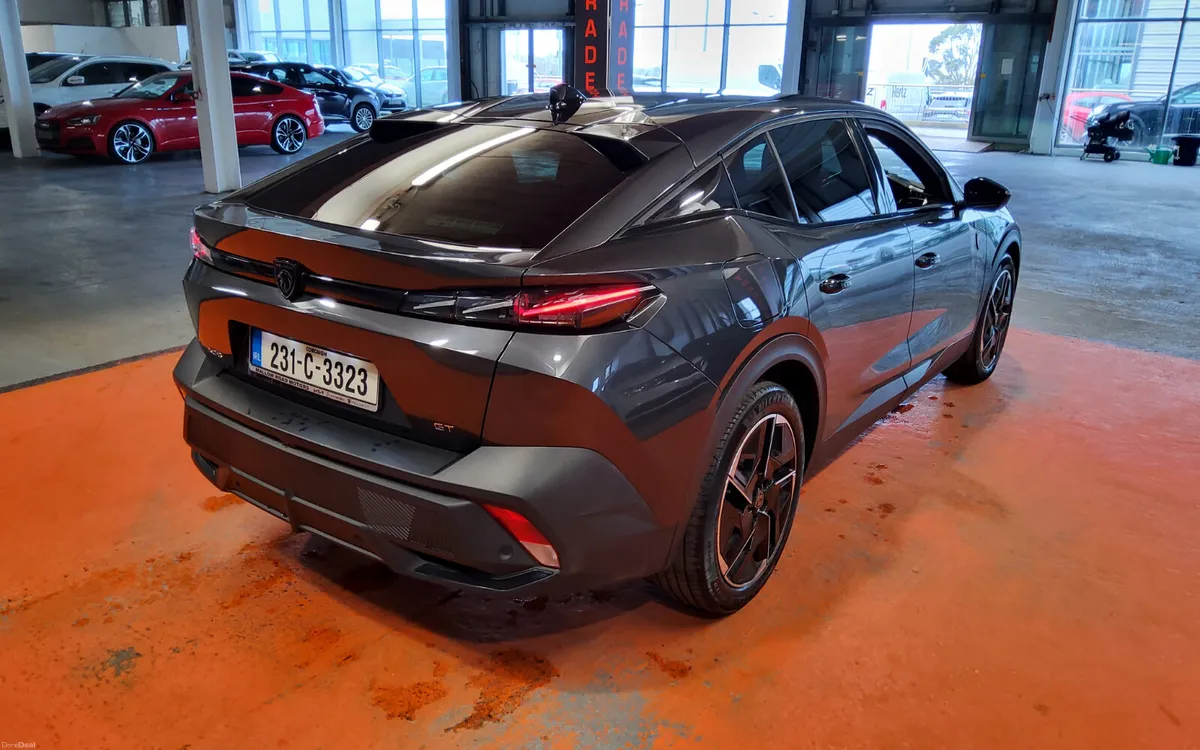 Peugeot 408 2023 - Image 4
