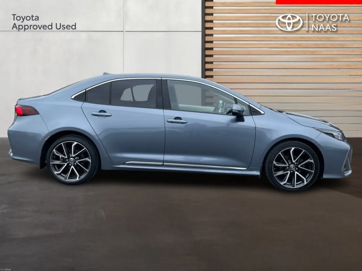 Toyota Corolla COROLLA HYBRID SOL SALOON - Image 3