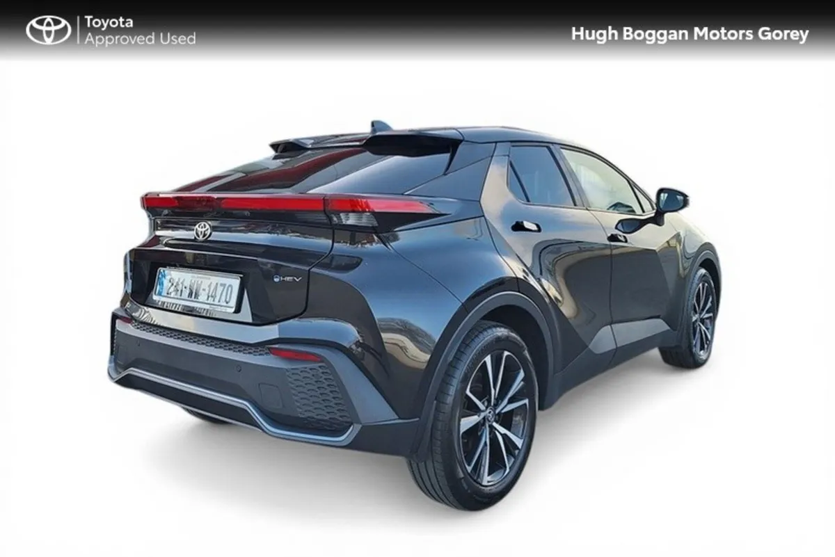 Toyota C-HR Hybrid Sport - Image 2