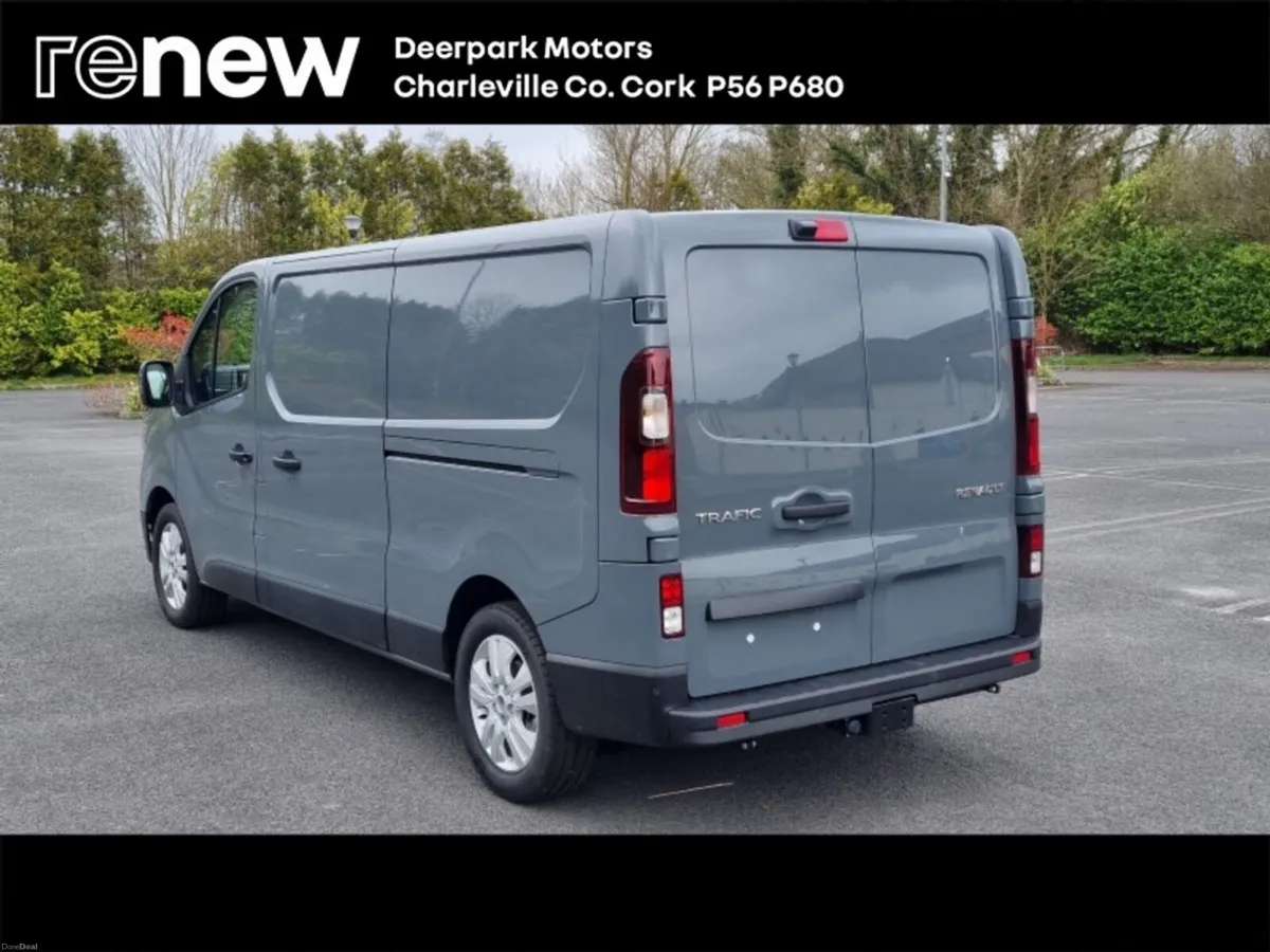 Renault Trafic TRAFIC AUTO DCI 150 9SP A - Image 2