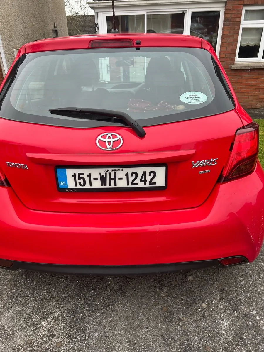 Toyota Yaris 15 - Image 4