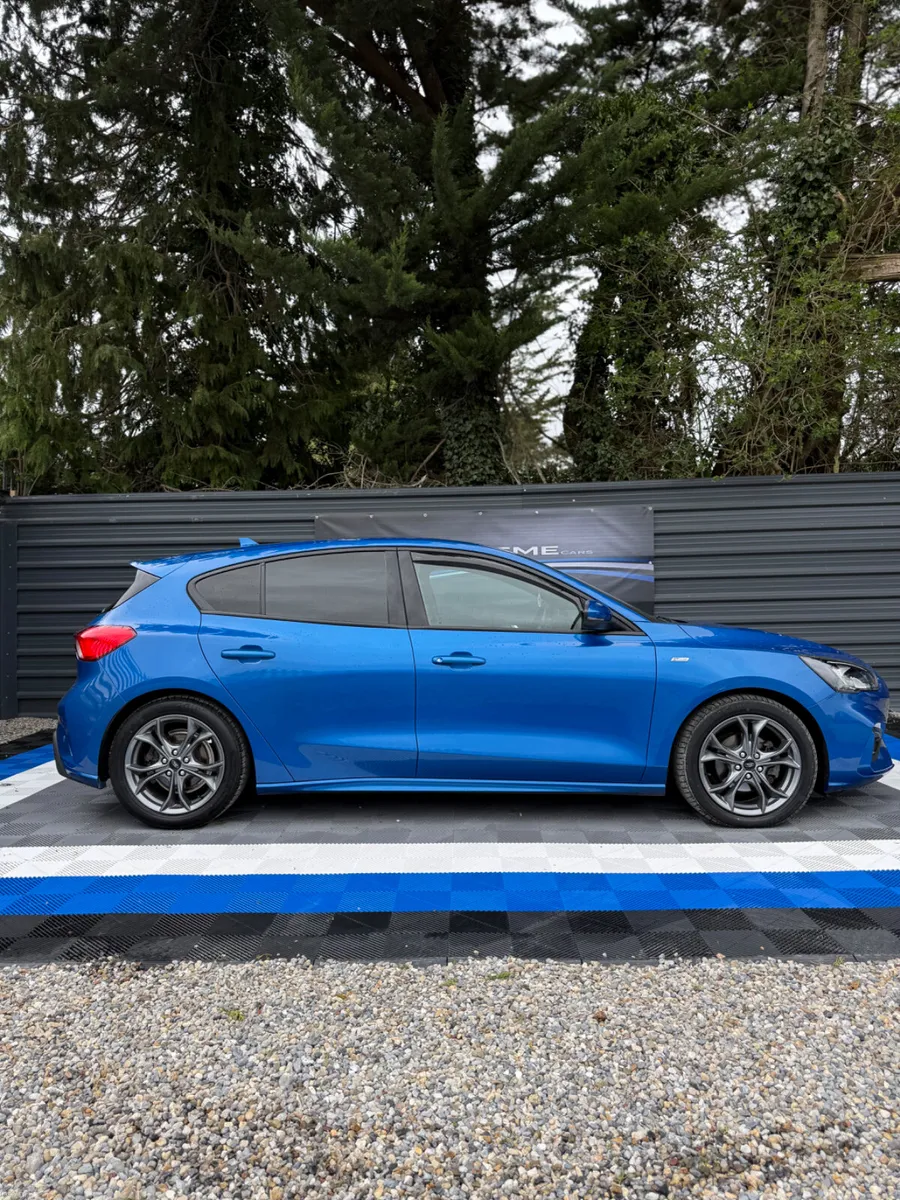 Ford Focus 2020 ST LINE - Image 5