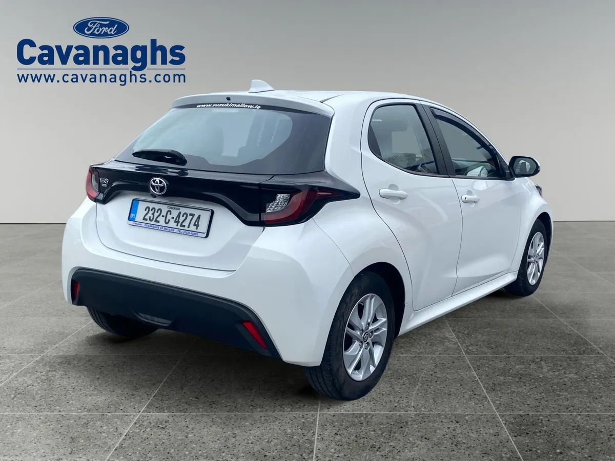 Toyota Yaris 2023 - Image 4