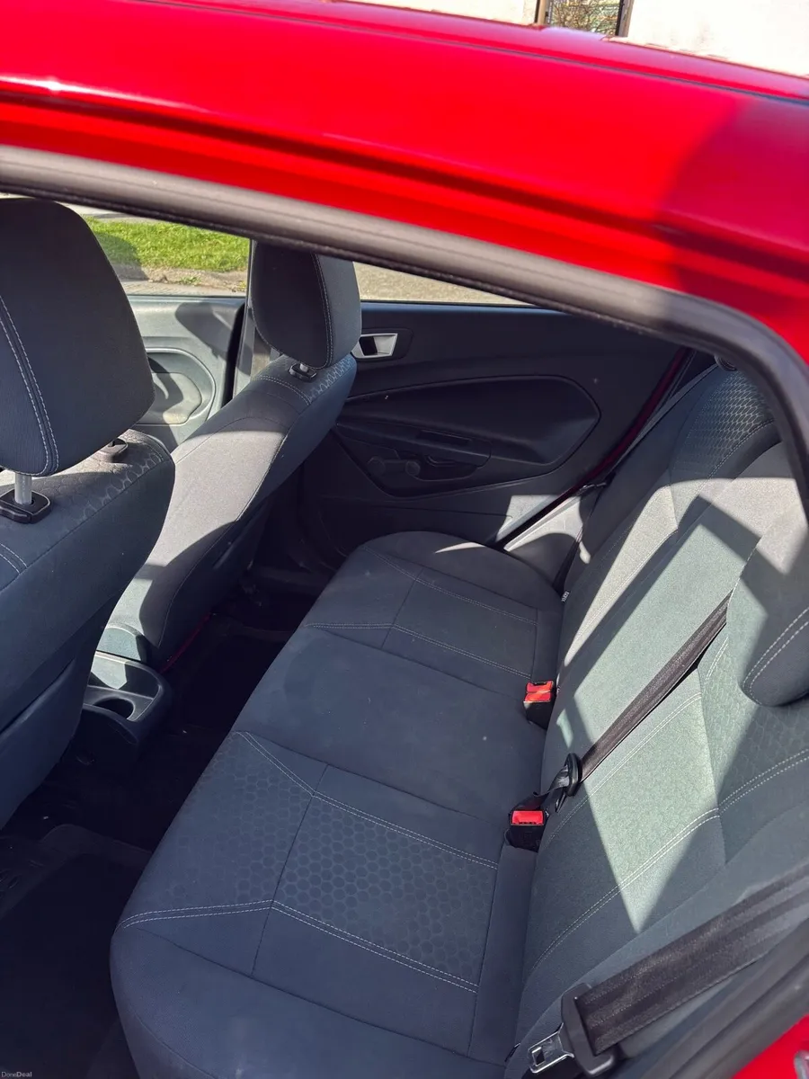 Ford Fiesta - Image 4