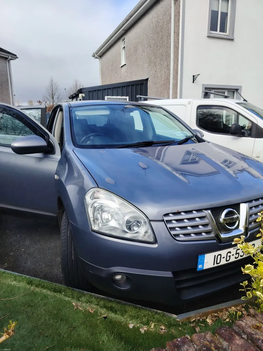 Nissan Qashqai 2010 - Image 2