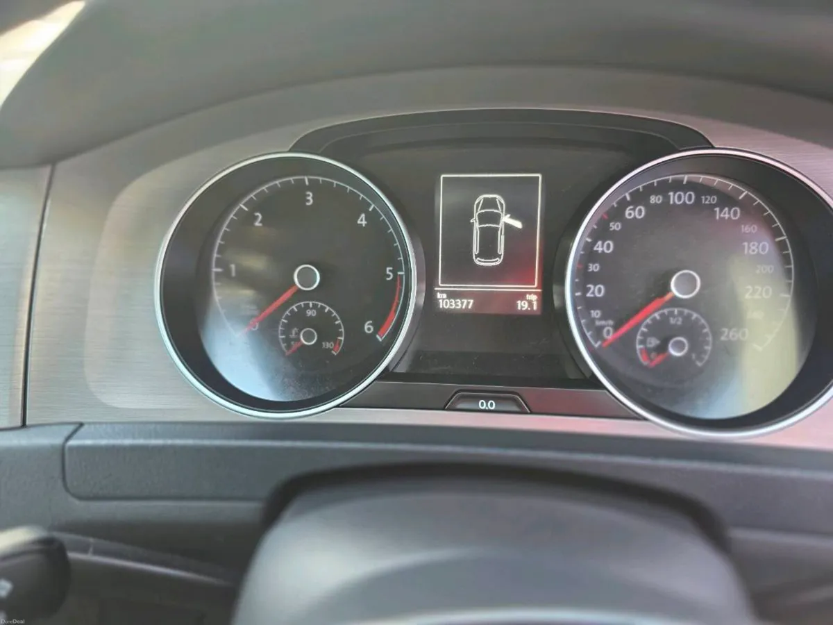 VW GOLF 1.6 TDI - Image 4