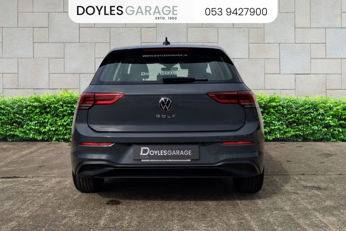 Volkswagen Golf Life 1.0 TSi Petrol 110bhp - Image 3