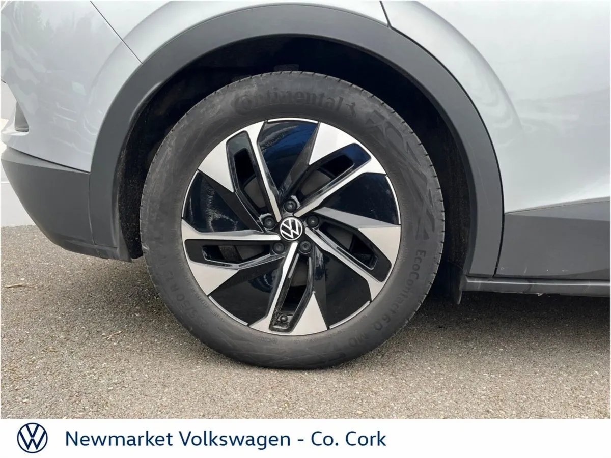 Volkswagen ID.4 LIFE PRO  77kWh 204BHP BIG BATTERY - Image 2