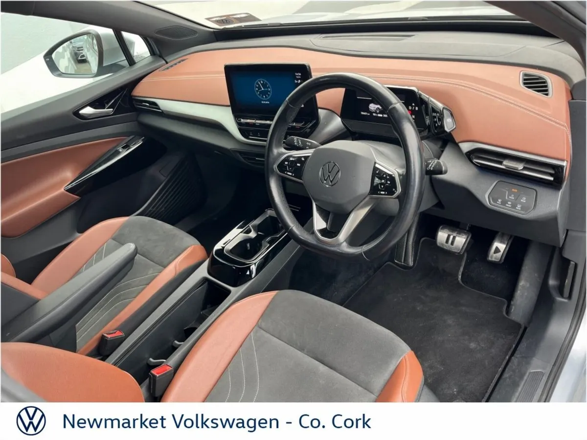 Volkswagen ID.4 LIFE PRO  77kWh 204BHP BIG BATTERY - Image 4