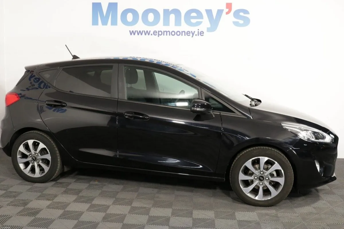 Ford Fiesta 1.1L Ti-VCT 70 PS Zetec - Image 4