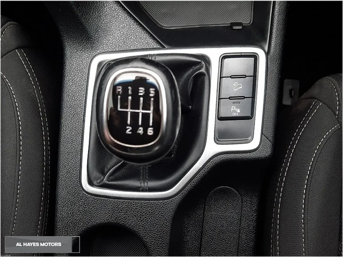 Kia Sportage **POWERFULL SUV** ECONOMIC CAR**1.6 C - Image 3