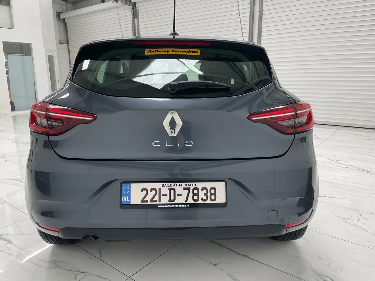 Renault Clio 2022 - Image 4