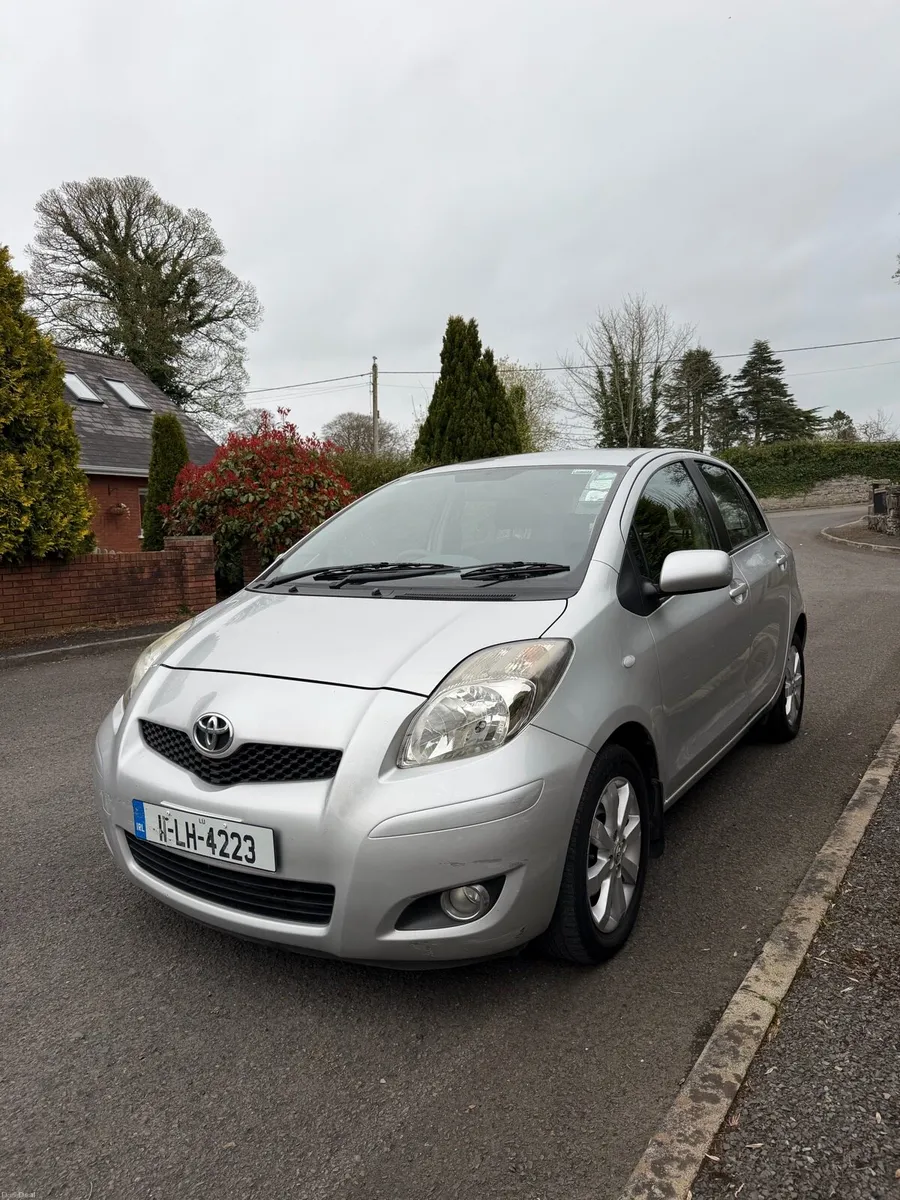 2011 Toyota Yaris 1.3VVTi Automatic | NCT 1/27 - Image 2