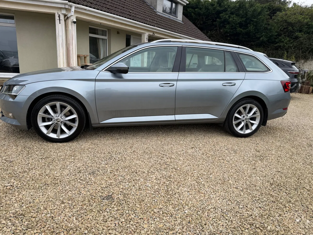 Skoda Superb 2017 2.0 DSG Estate Fantastic Conditi - Image 4