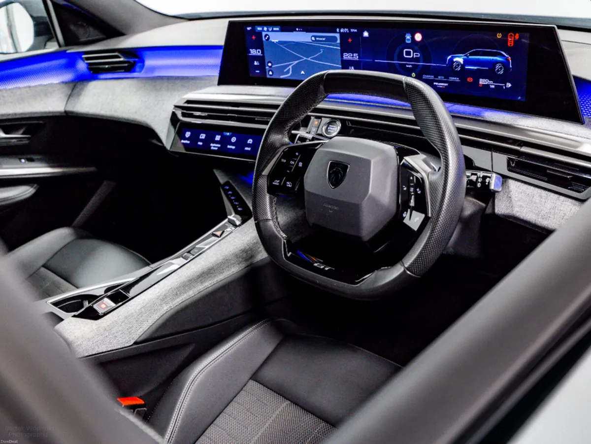 Peugeot 5008 GT Hybrid Auto 145HP - 7 Seats - Image 2