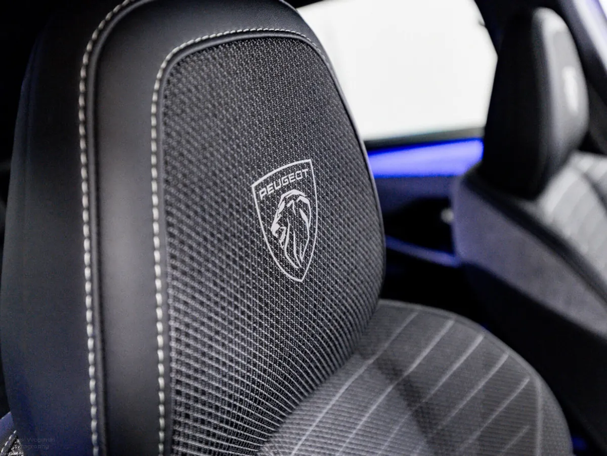 Peugeot 5008 GT Hybrid Auto 145HP - 7 Seats - Image 4