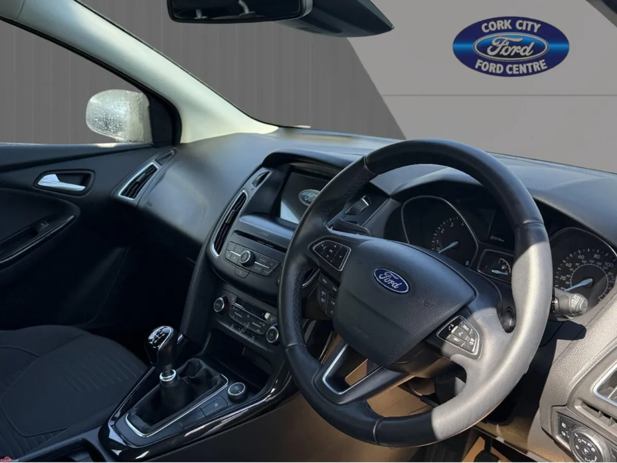 Ford Focus 1.0 ECOBOOST TITANIUM 12 125PS 5DR T - Image 4