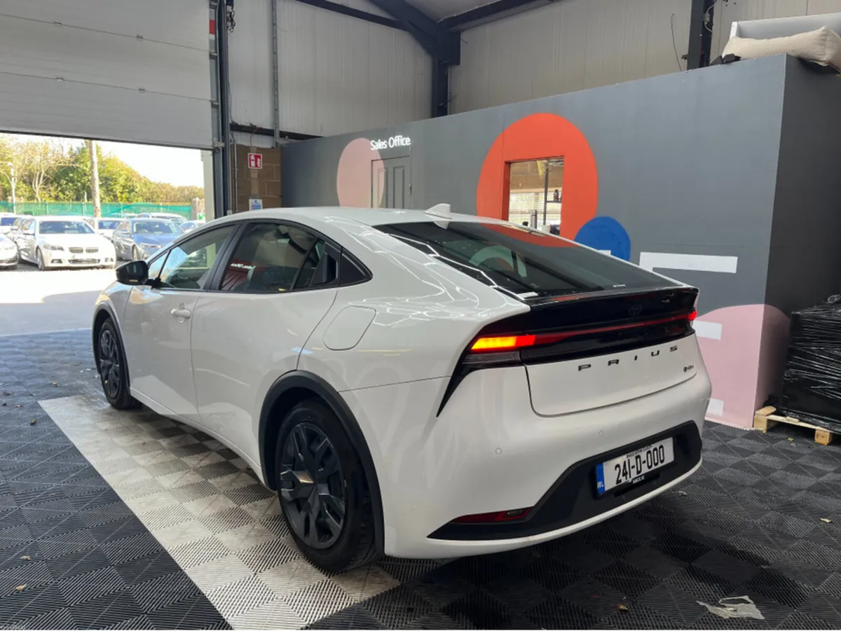 Toyota Prius €29950 2024 TOYOTA PRIUS X 1.8 AUTOMA - Image 4