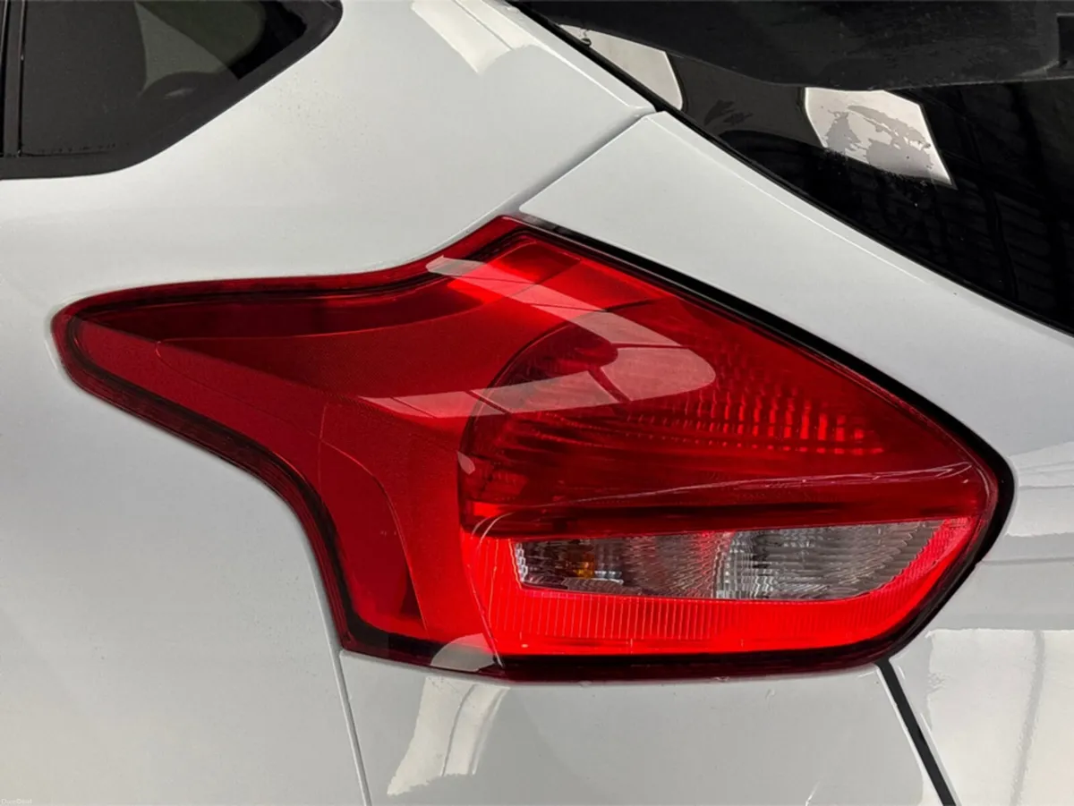 Ford Focus ST-LINE 1.5 TD 120PS 6SPEED NEW NCT**MU - Image 3