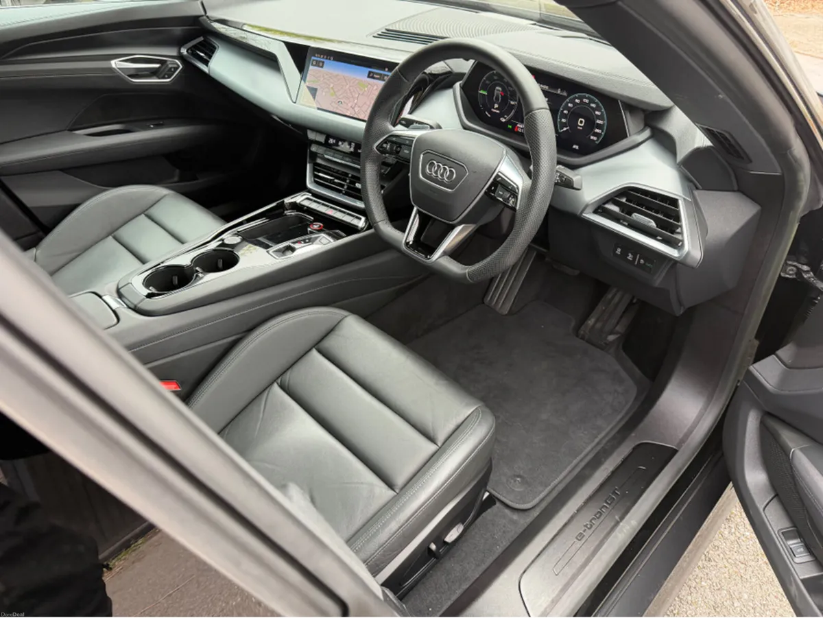 Audi e-tron GT quattro Immaculate throughout//Audi - Image 4