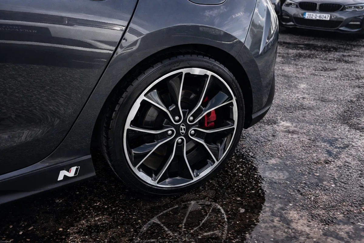 201 Hyundai i30 N PERFORMANCE 275PS - Image 4