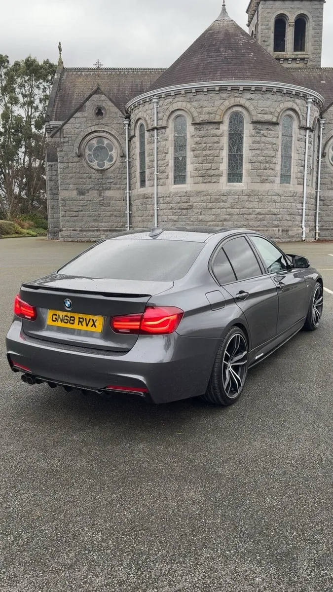 BMW 320D M Sport Shadow Edition - Image 4