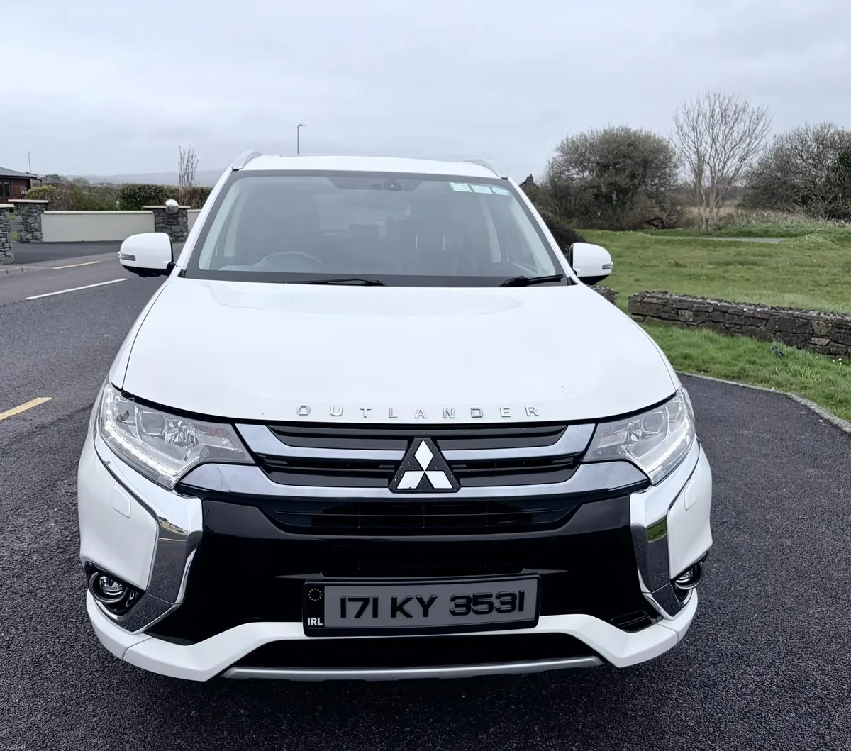 Mitsubishi Outlander PHEV | High Spec | Low Miles - Image 2