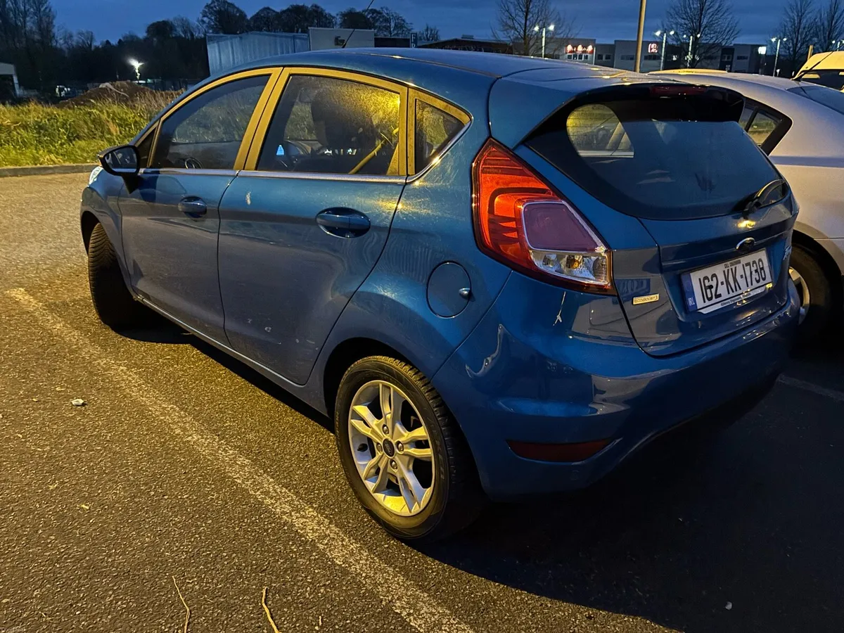 Ford fiesta - Image 2