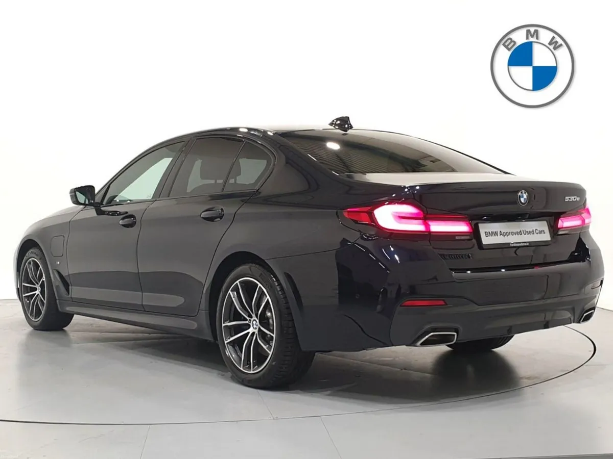 BMW 5-Series 530e M Sport Saloon - Image 3