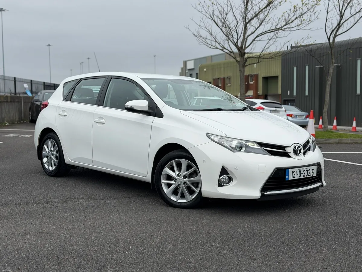 Toyota Auris 1.6 special edition low tax - Image 1
