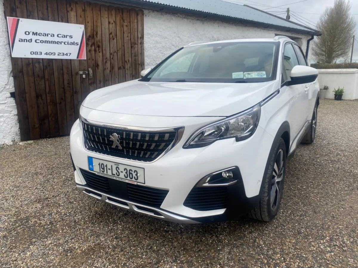 Peugeot 3008 2019 - 5 Seater - Image 4