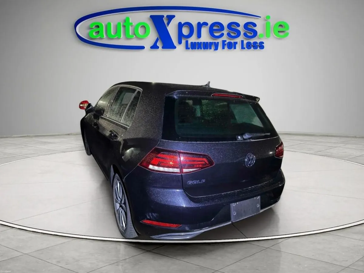 Volkswagen Golf 1.2 	TSI COMFORT LINE, Low mileage - Image 3