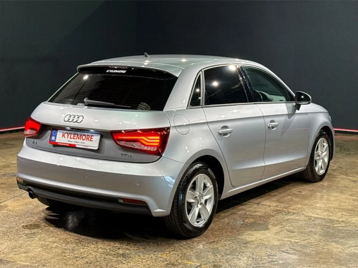 Audi A1 1.0 AUTOMATIC - 15'' FACTORY ALLOY WHEELS - Image 4