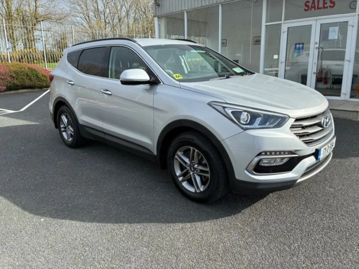 Hyundai Santa Fe Executive 4WD 5DR - Image 1
