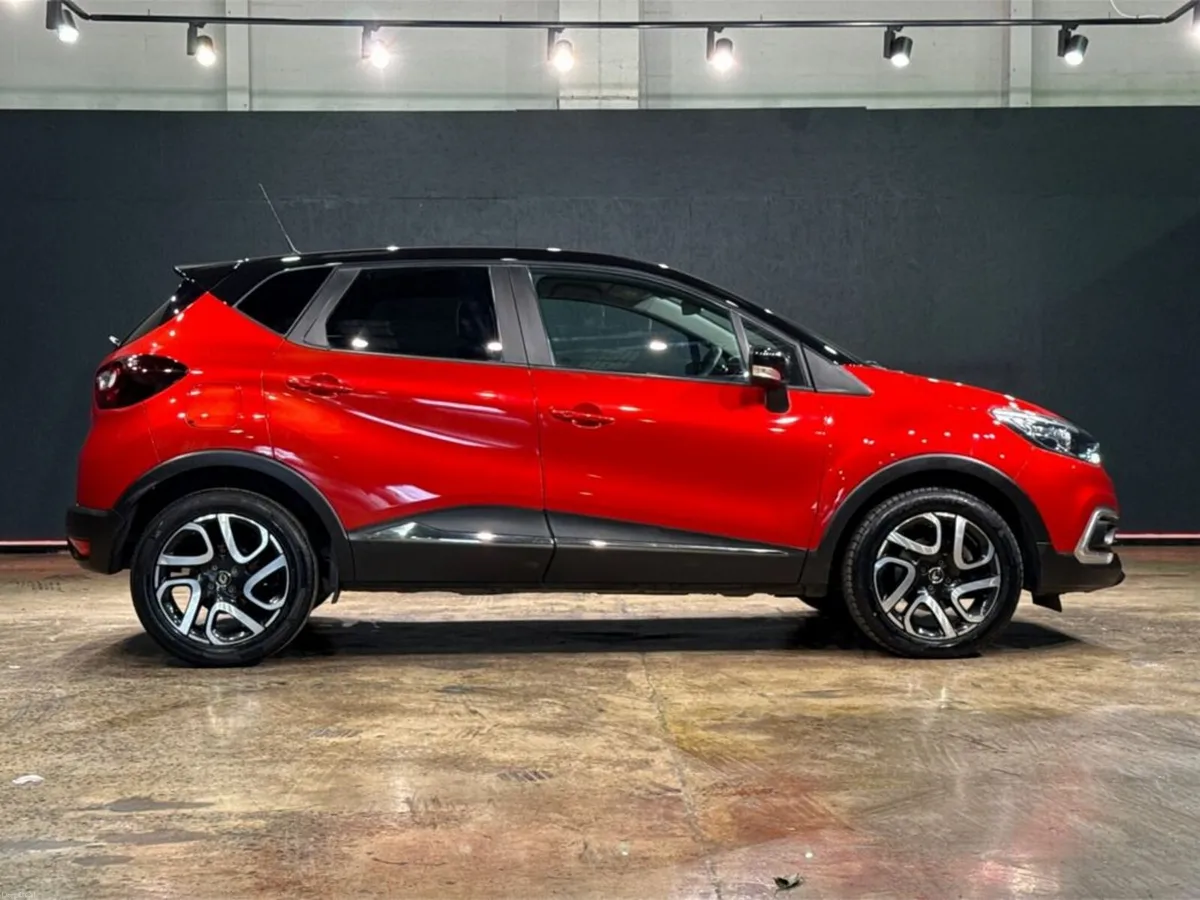 Renault Captur 1.5 DCI Iconic 90BHP 5DR - Image 2