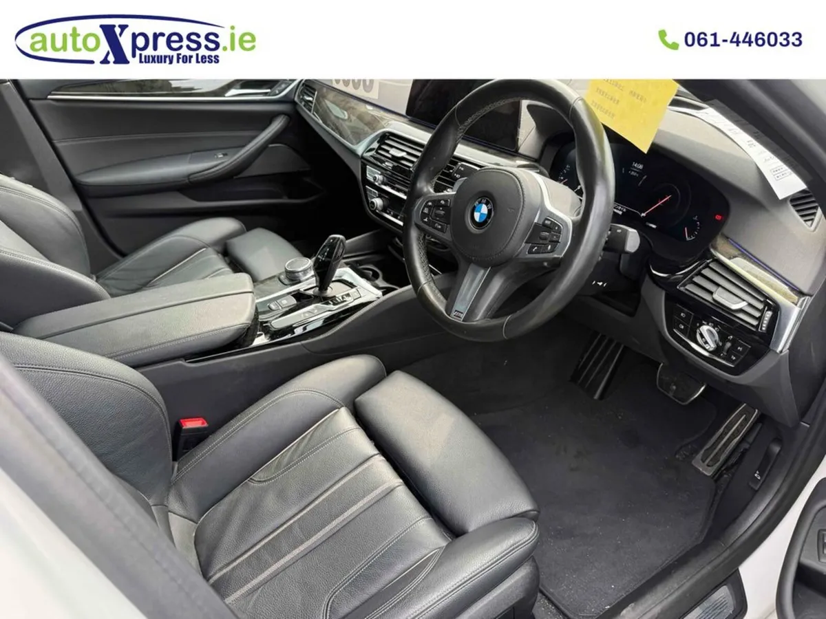 BMW 5-Series M-SPORT 523d , Panoramic sunroof, Aut - Image 2