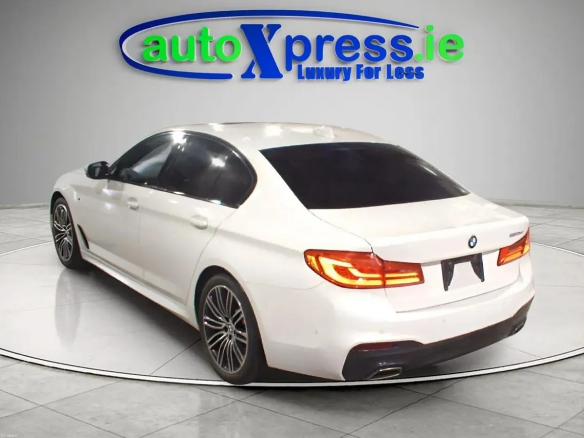 BMW 5-Series M-SPORT 523d , Panoramic sunroof, Aut - Image 3