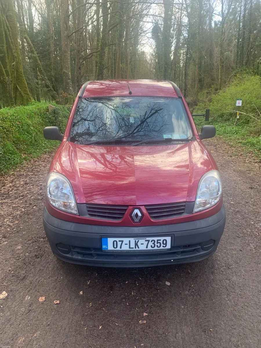 Renault kangoo wheel chair car - Image 1