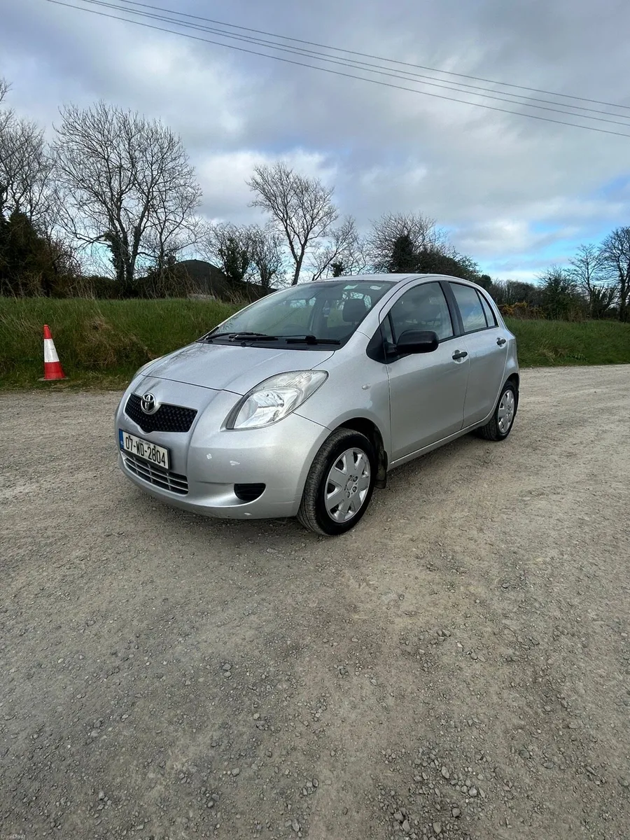 2007 Toyota Yaris 1.0l petrol - Image 1