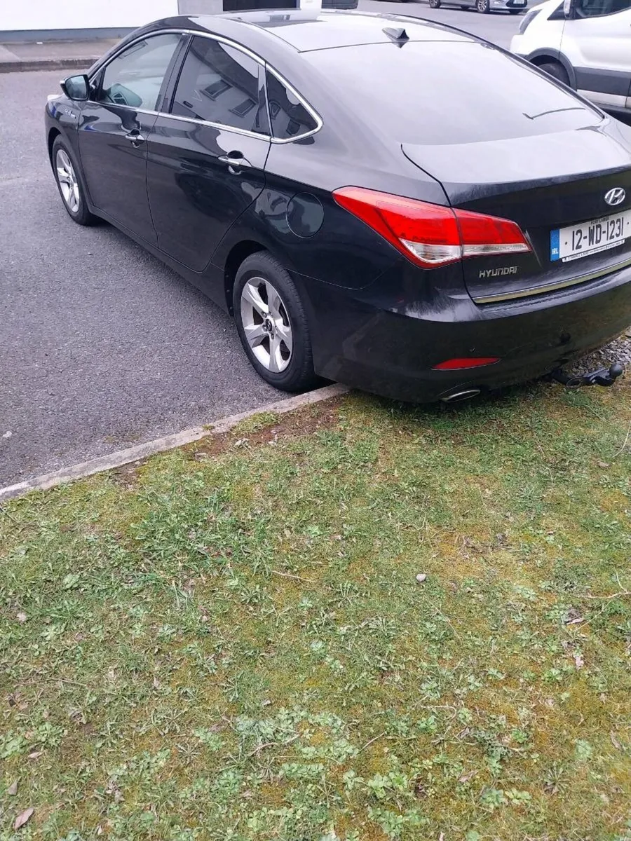 Hyundai i40 NCT and TAX - Image 3