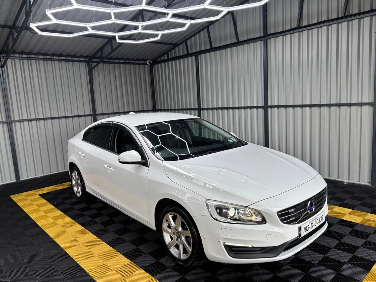 Volvo S60 2018 Luxury Auto 2.0Diesel D4 - Image 3