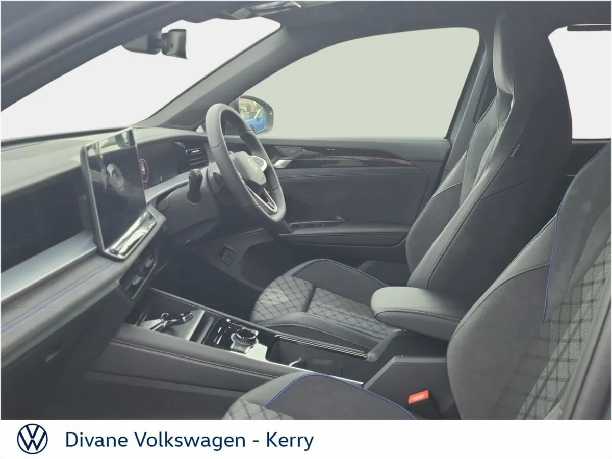 Volkswagen Tayron R LINE 75 1.5 PETROL PHEV 204BHP - Image 4