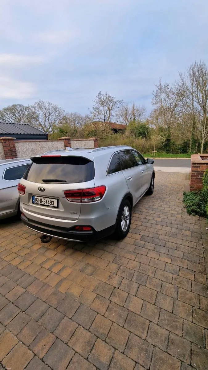 2015 Kia Sorento Platinum AWD – 7 Seater – Top Spe - Image 4