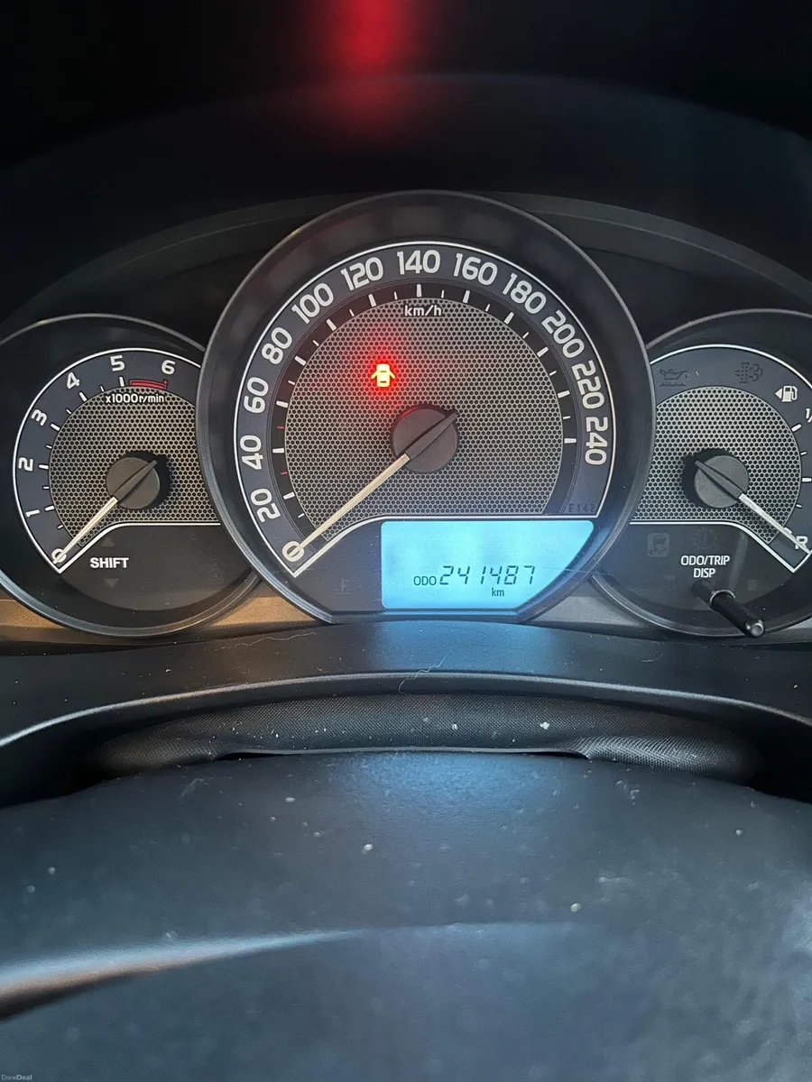 2016 Toyota Corolla 1.4 D4D WARRANTY - Image 5