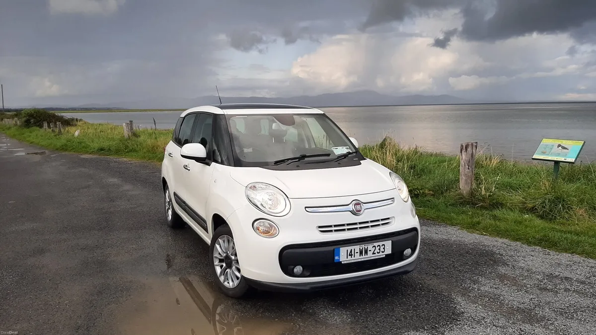 Fiat 500L 2014 - Image 1