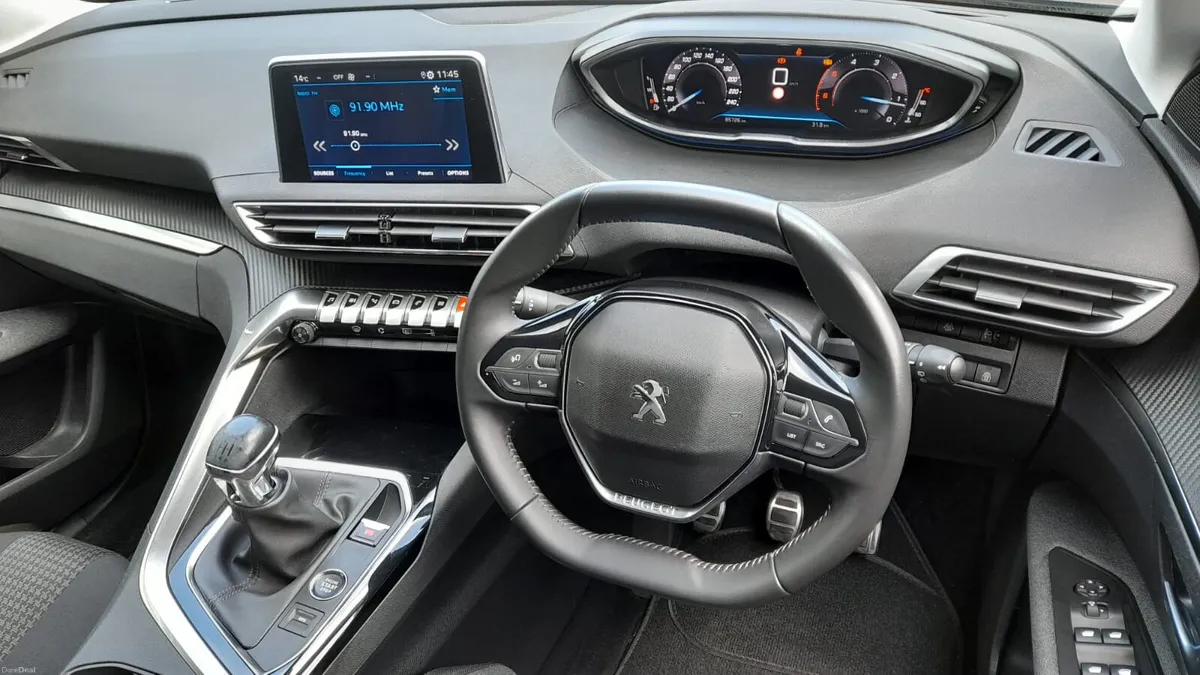 231 Peugeot 3008 1.5 blue hdi 130 bhp Active - Image 5
