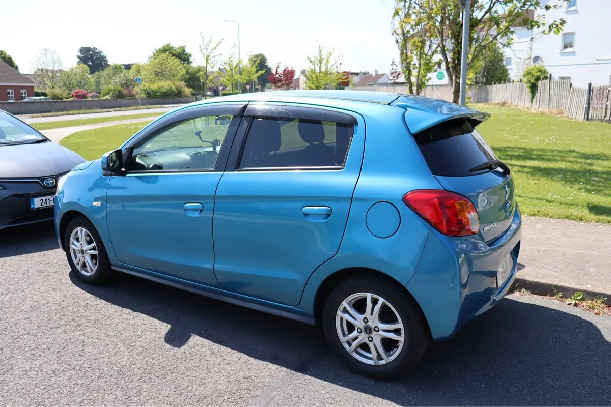 Mitsubishi Mirage 2012 - Image 2