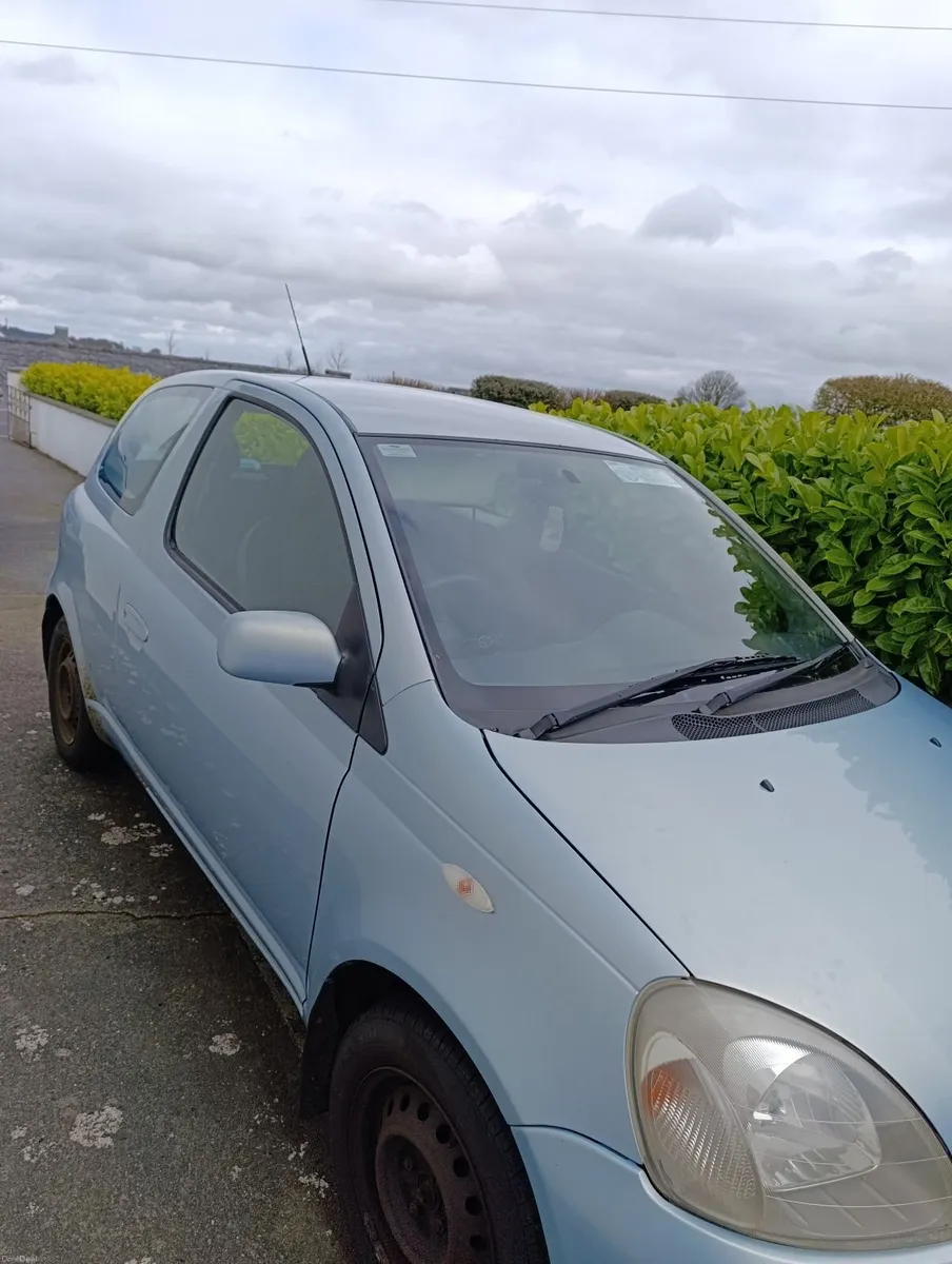 Toyota Yaris 2005 - Image 1