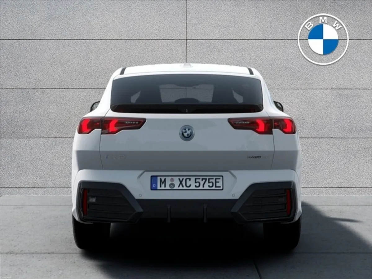 BMW iX2 iX2 eDrive20 M Sport - Image 3