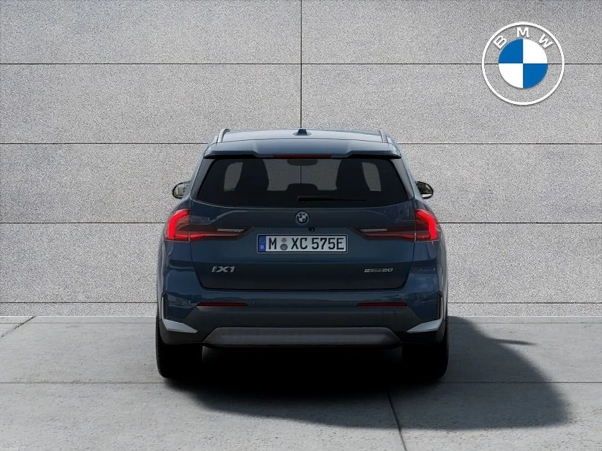 BMW iX1 iX1 eDrive20 xLine - Image 3